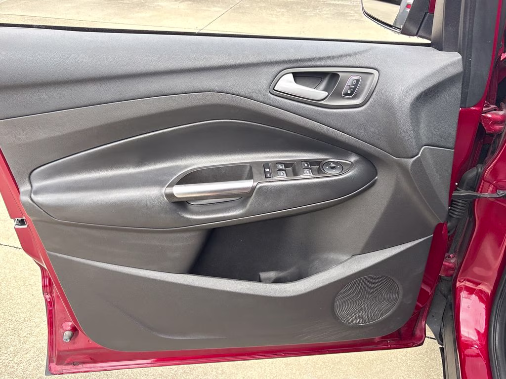 2017 Ruby Red Metallic Ford Escape SE FWD SUV