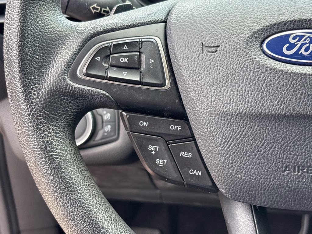 2017 Ruby Red Metallic Ford Escape SE FWD SUV