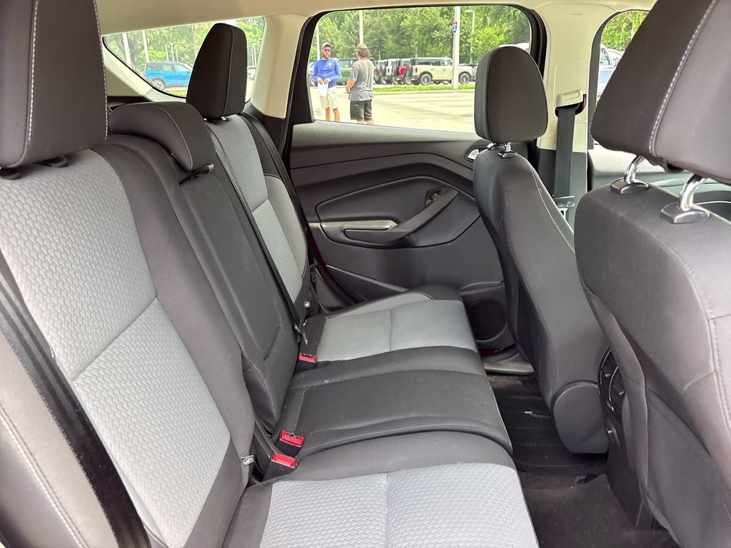 2017 Ruby Red Metallic Ford Escape SE FWD SUV