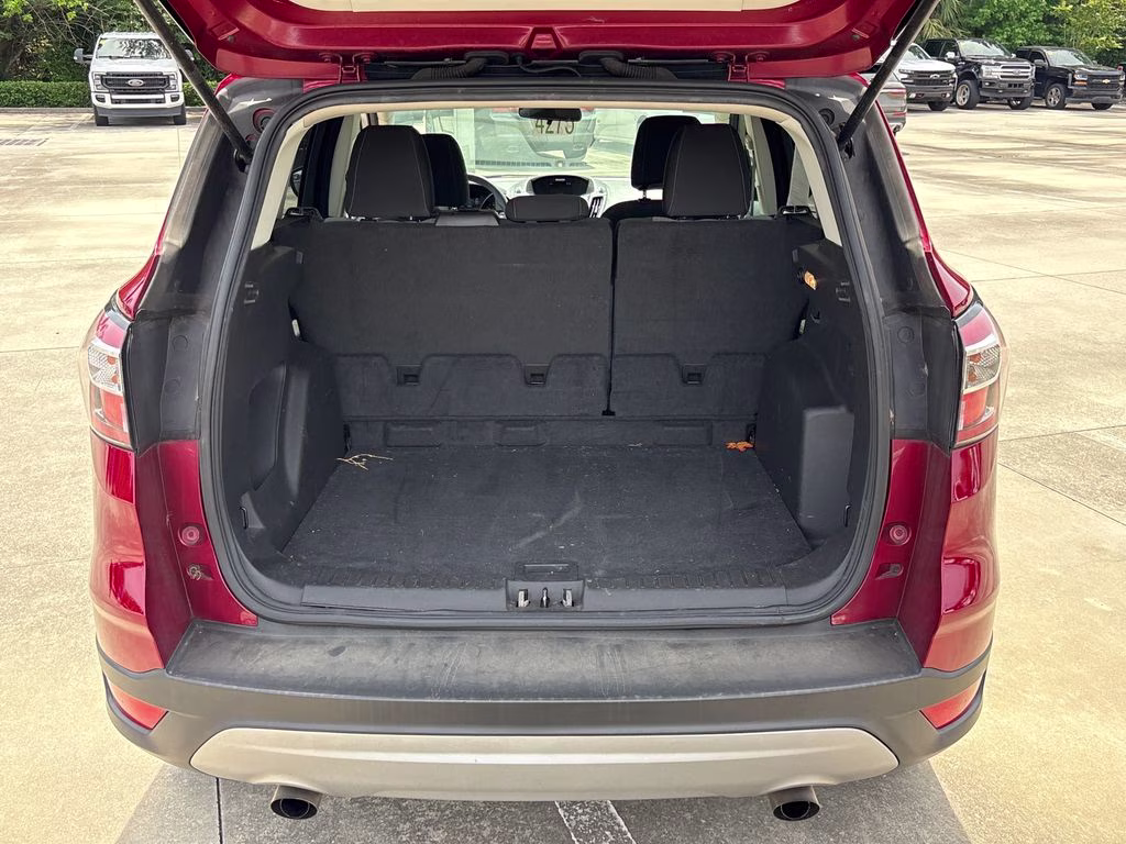 2017 Ruby Red Metallic Ford Escape SE FWD SUV