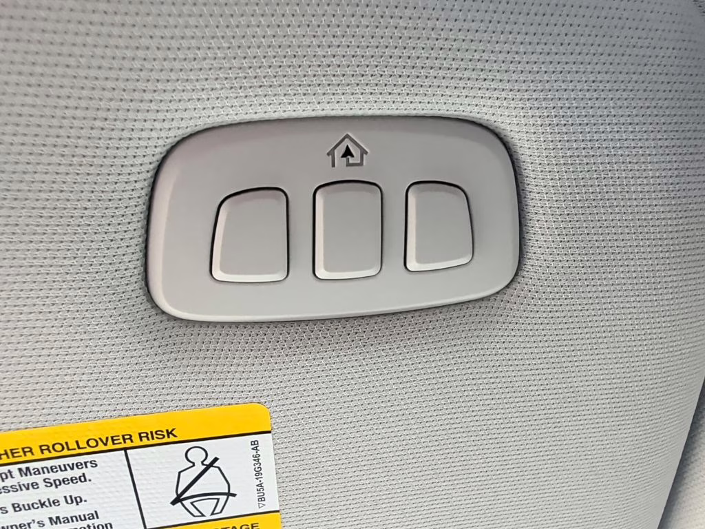 2025 Star White Metallic Tri-Coat Ford Expedition Max Active RWD SUV