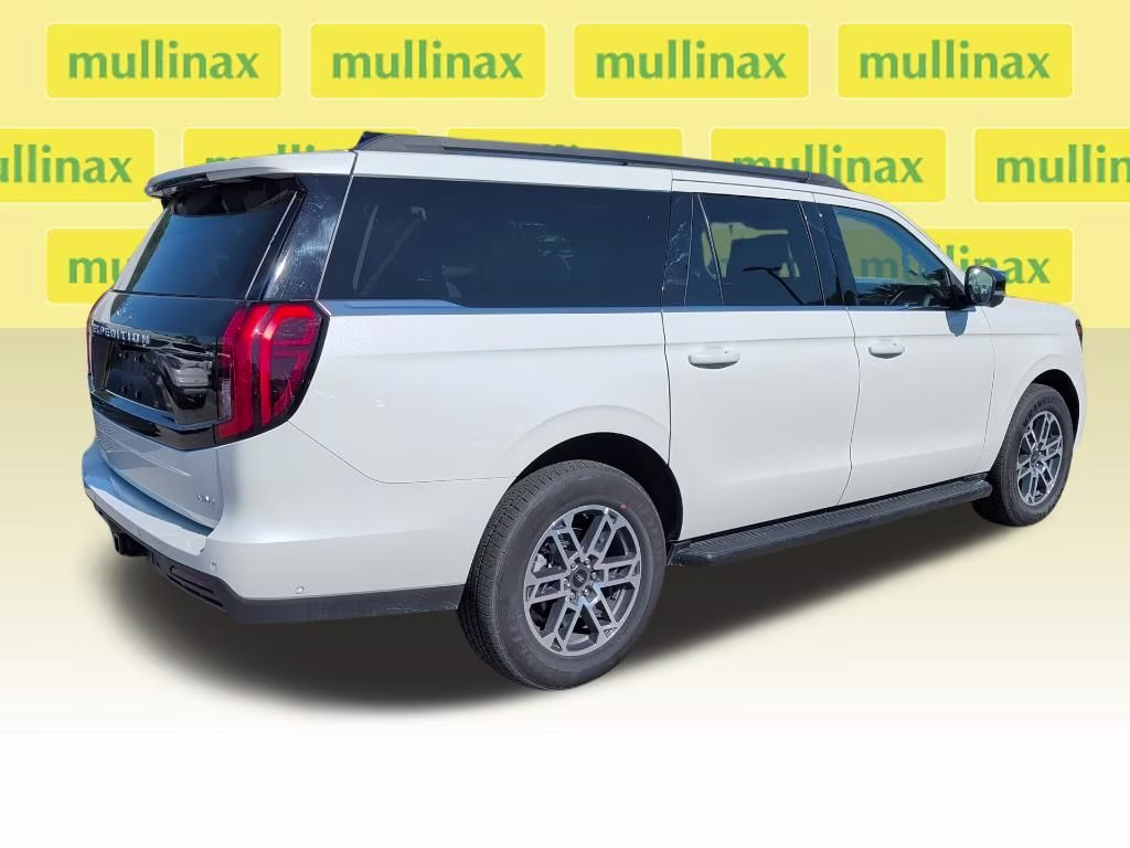 2025 Star White Metallic Tri-Coat Ford Expedition Max Active RWD SUV