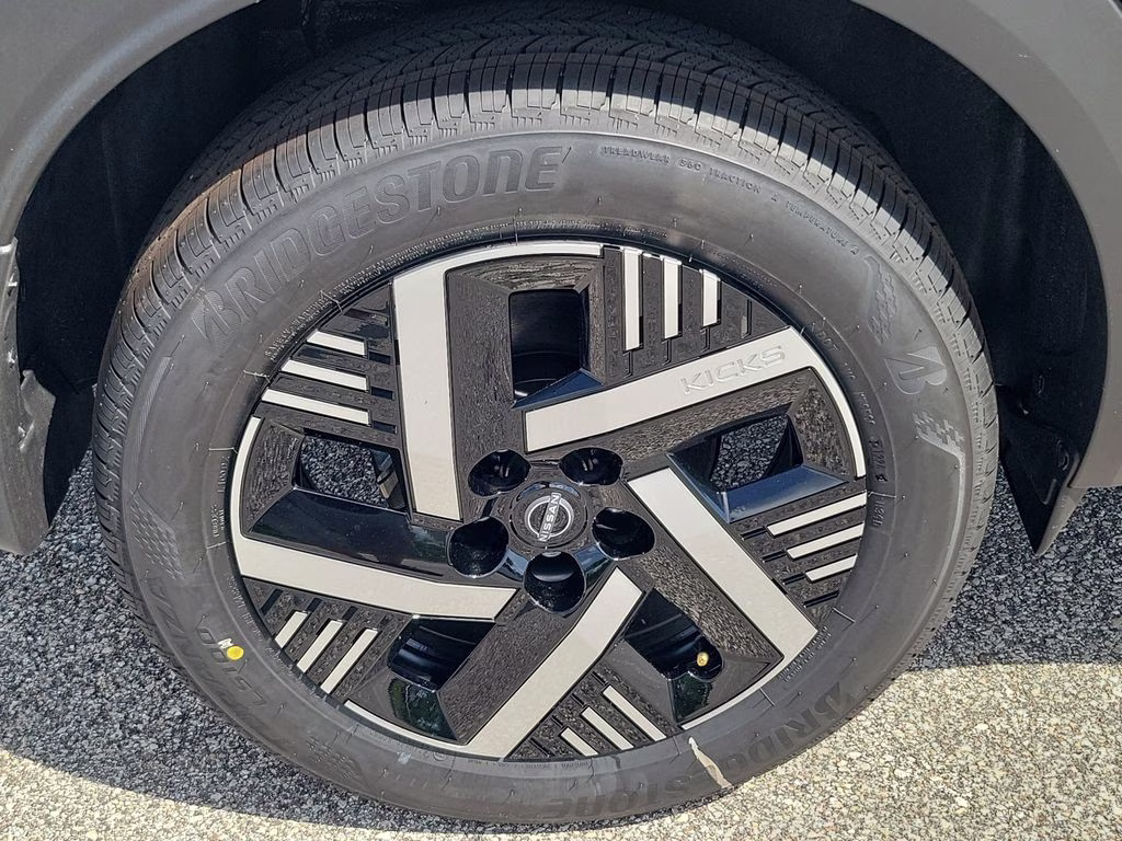 2026 Super Black Nissan Kicks SV FWD SUV