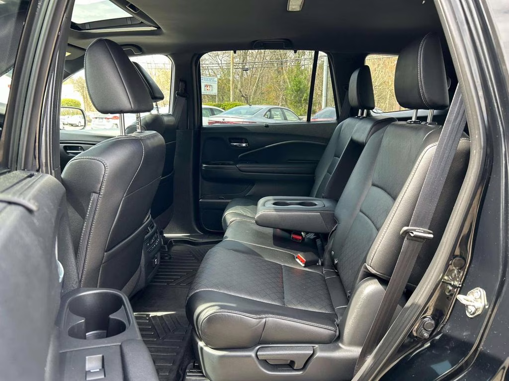 2020 Black Honda Passport Elite AWD SUV