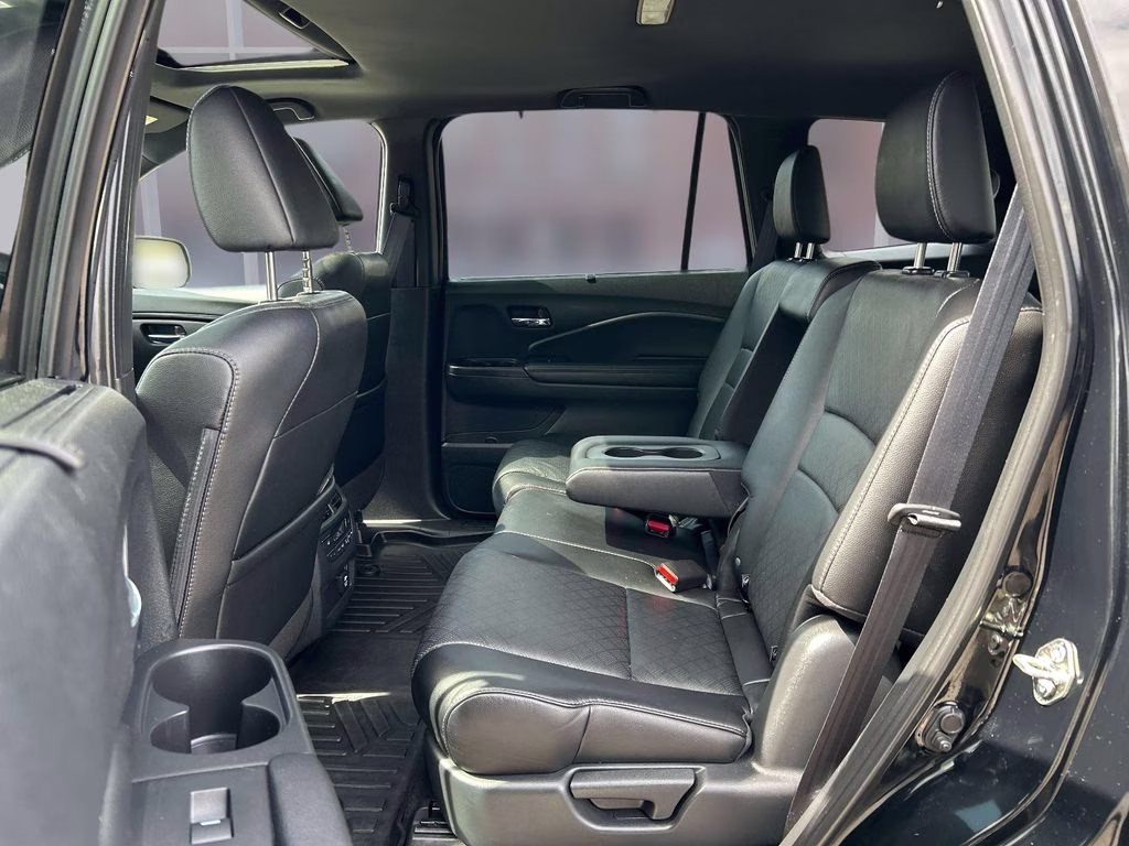 2020 Black Honda Passport Elite AWD SUV