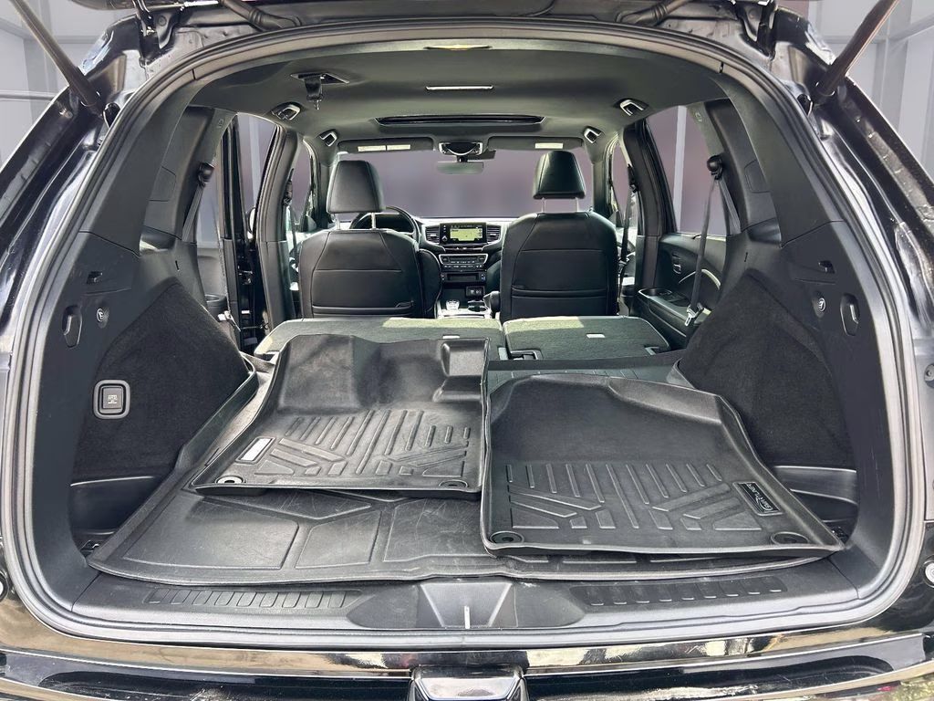 2020 Black Honda Passport Elite AWD SUV