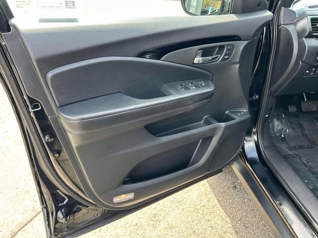2020 Black Honda Passport Elite AWD SUV