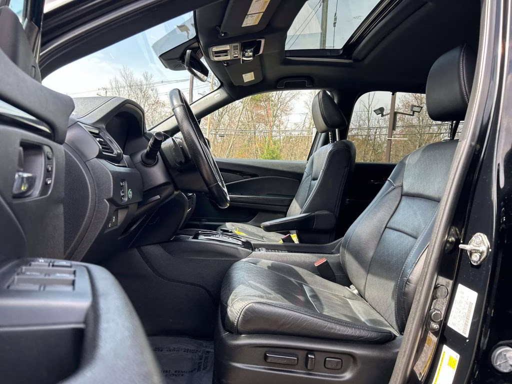 2020 Black Honda Passport Elite AWD SUV