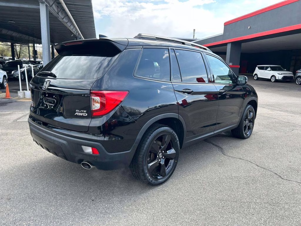 2020 Black Honda Passport Elite AWD SUV