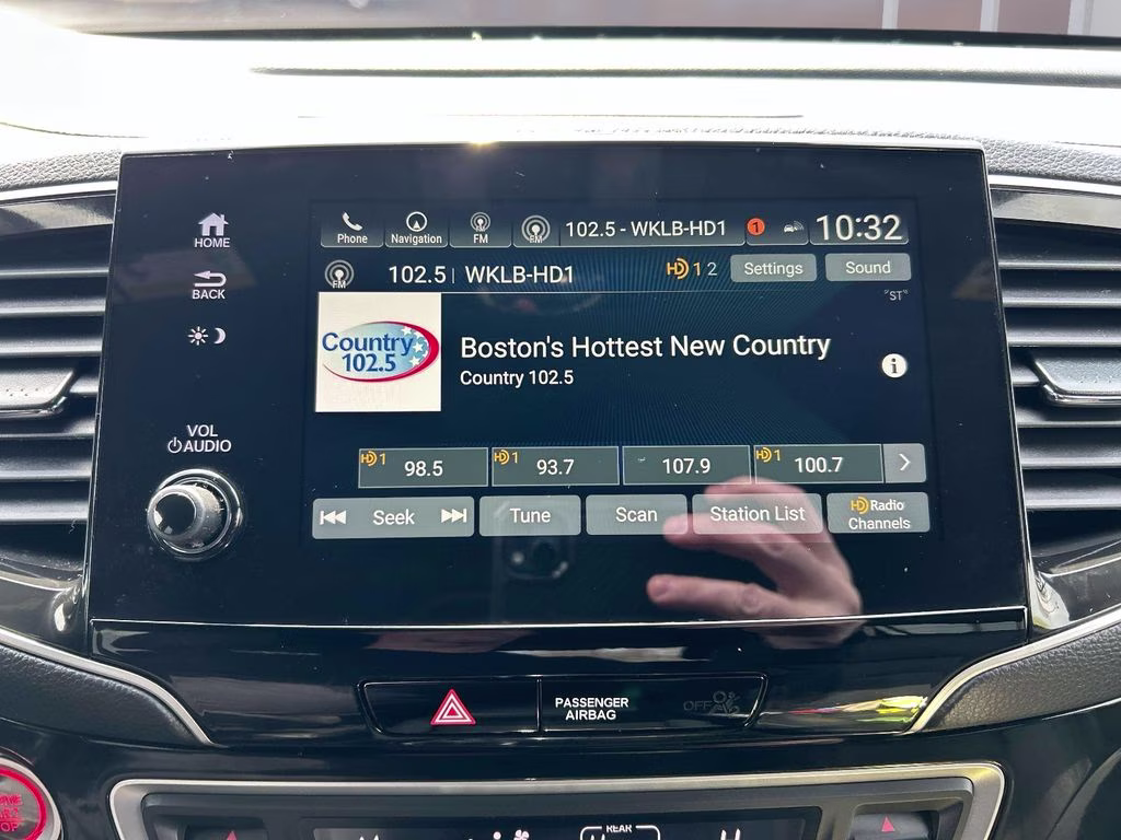 2020 Black Honda Passport Elite AWD SUV