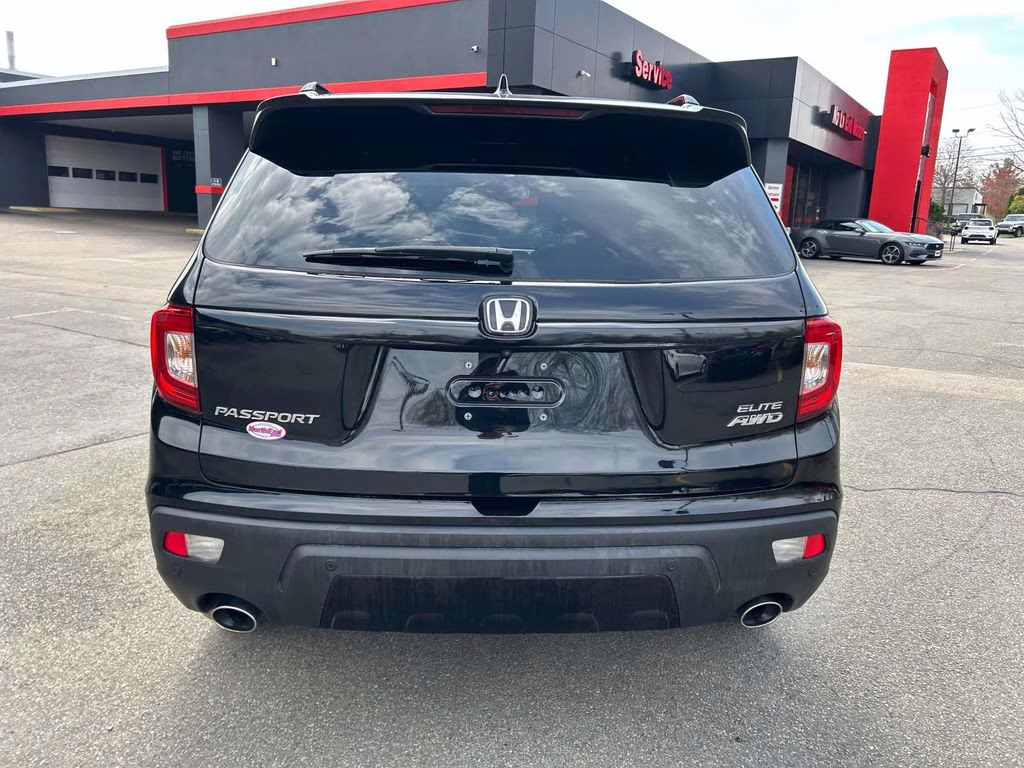 2020 Black Honda Passport Elite AWD SUV