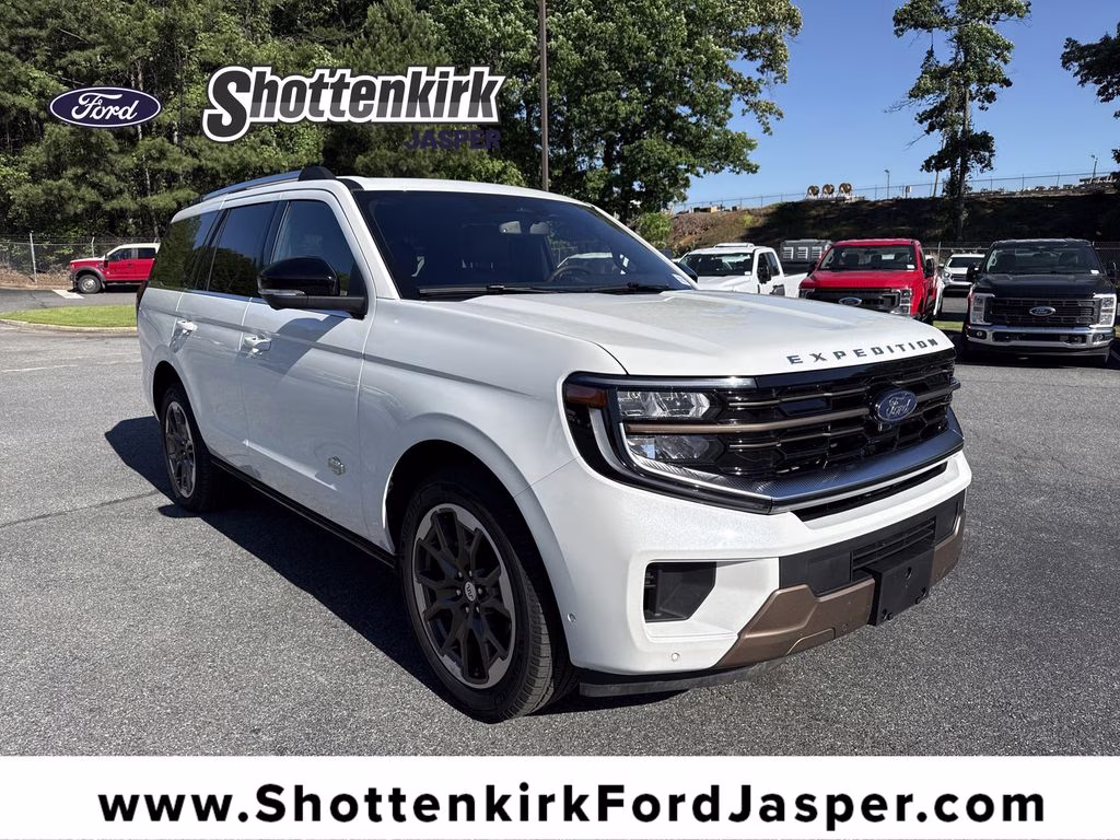 2025 Ford Expedition King Ranch 4X4's photo