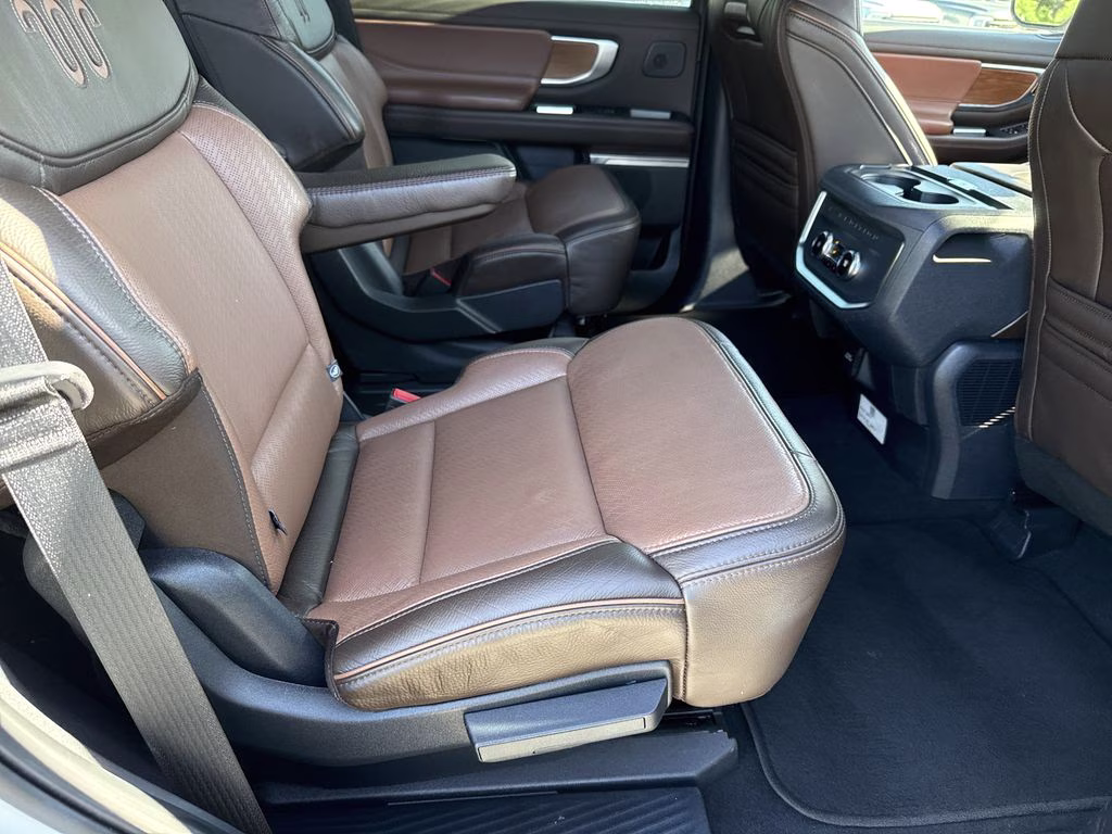 2025 Star White Metallic Tri-Coat Ford Expedition King Ranch 4X4 SUV