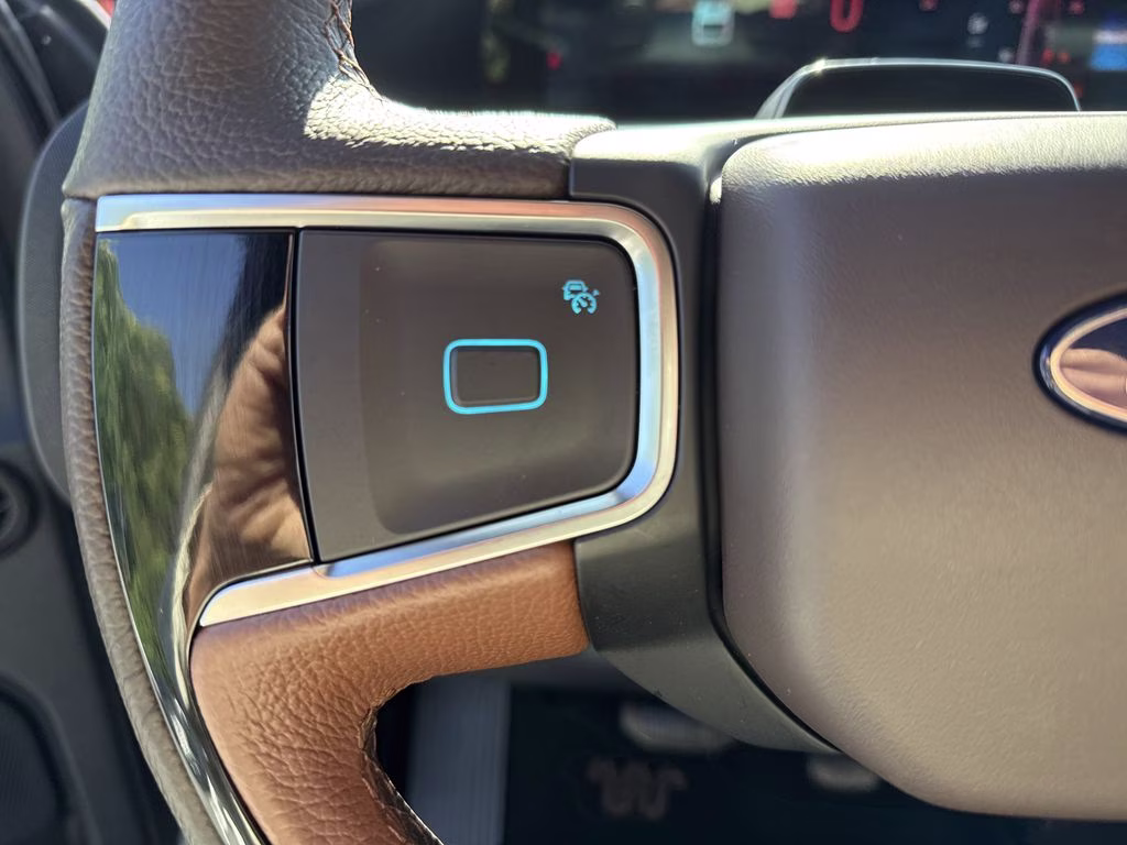 2025 Star White Metallic Tri-Coat Ford Expedition King Ranch 4X4 SUV
