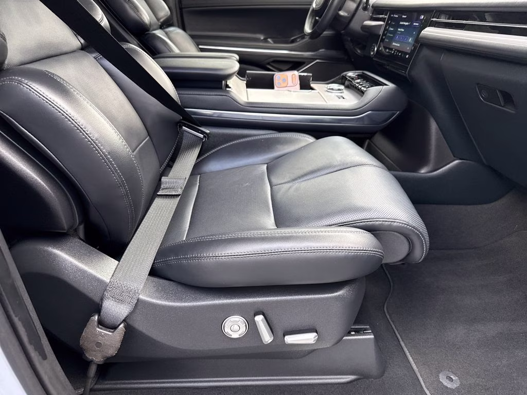 2025 Gray Mist Metallic Tri-Coat Lincoln Navigator L Reserve 4X4 SUV