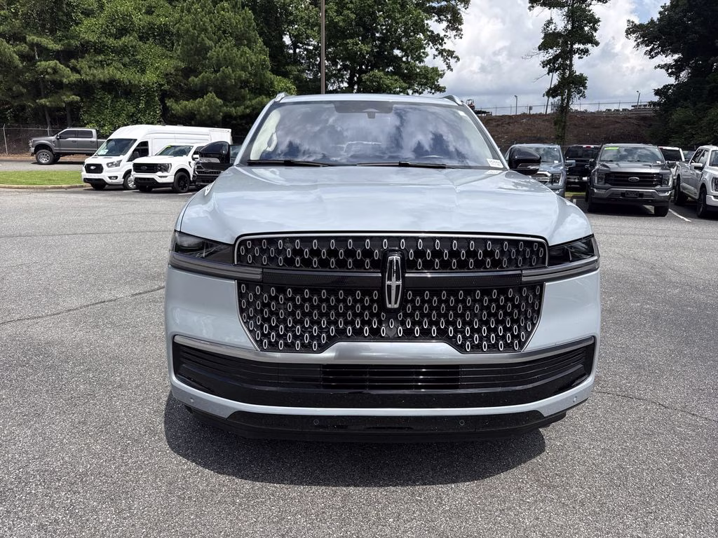2025 Gray Mist Metallic Tri-Coat Lincoln Navigator L Reserve 4X4 SUV