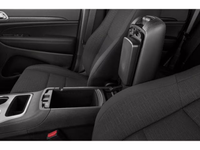 2021 Diamond Black Crystal Pearlcoat Jeep Grand Cherokee Laredo X 4X4 SUV