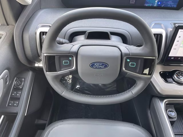 2026 Glacier Gray Metallic Tri-Coat Ford Expedition Max Active 4X4 SUV
