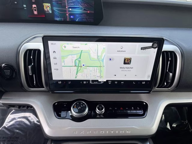 2026 Glacier Gray Metallic Tri-Coat Ford Expedition Max Active 4X4 SUV