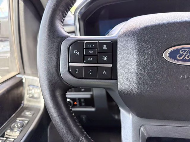 2024 Glacier Gray Metallic Tri-Coat Ford Super Duty F-250 SRW Lariat 4X4 Truck
