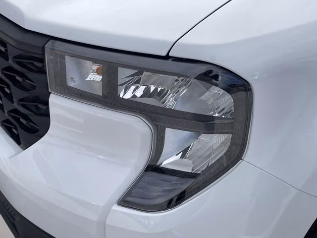 2026 Oxford White Ford Maverick XL FWD Truck