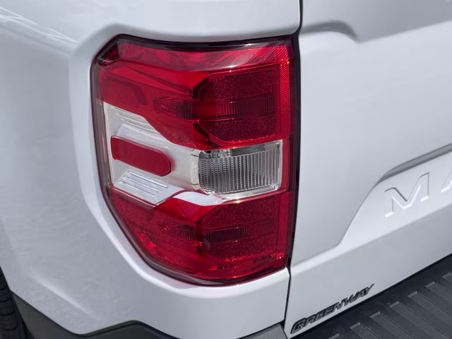 2026 Oxford White Ford Maverick XL FWD Truck