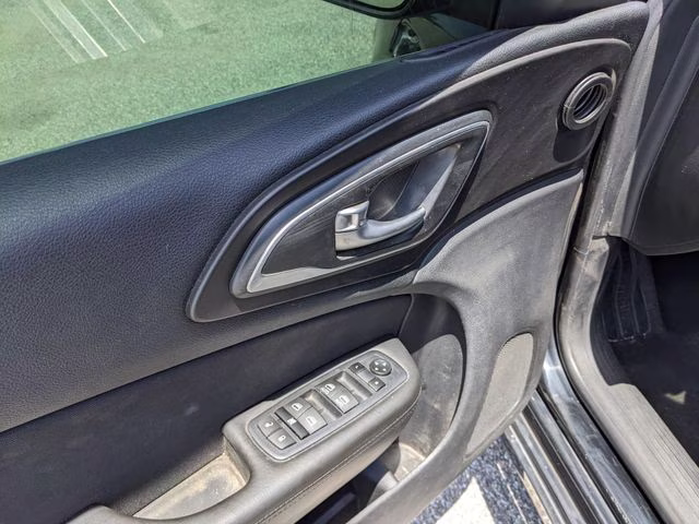 2015 Black Clearcoat Chrysler 200 Limited FWD Sedan