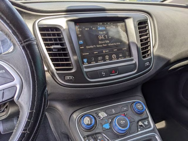 2015 Black Clearcoat Chrysler 200 Limited FWD Sedan