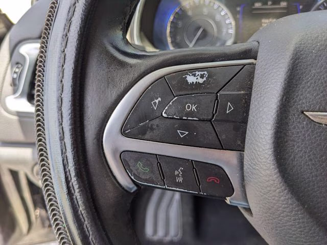 2015 Black Clearcoat Chrysler 200 Limited FWD Sedan