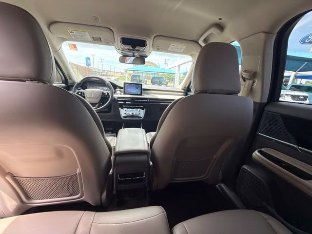 2022 White Metallic Lincoln Corsair Standard FWD SUV