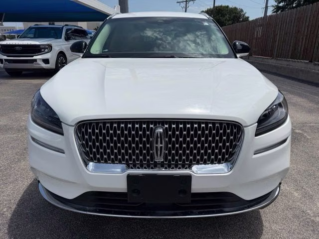 2022 White Metallic Lincoln Corsair Standard FWD SUV