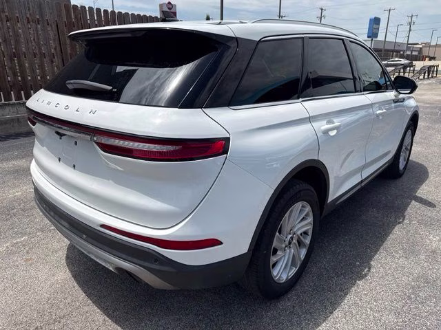 2022 White Metallic Lincoln Corsair Standard FWD SUV