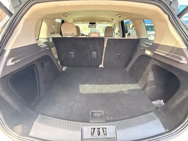 2022 White Metallic Lincoln Corsair Standard FWD SUV