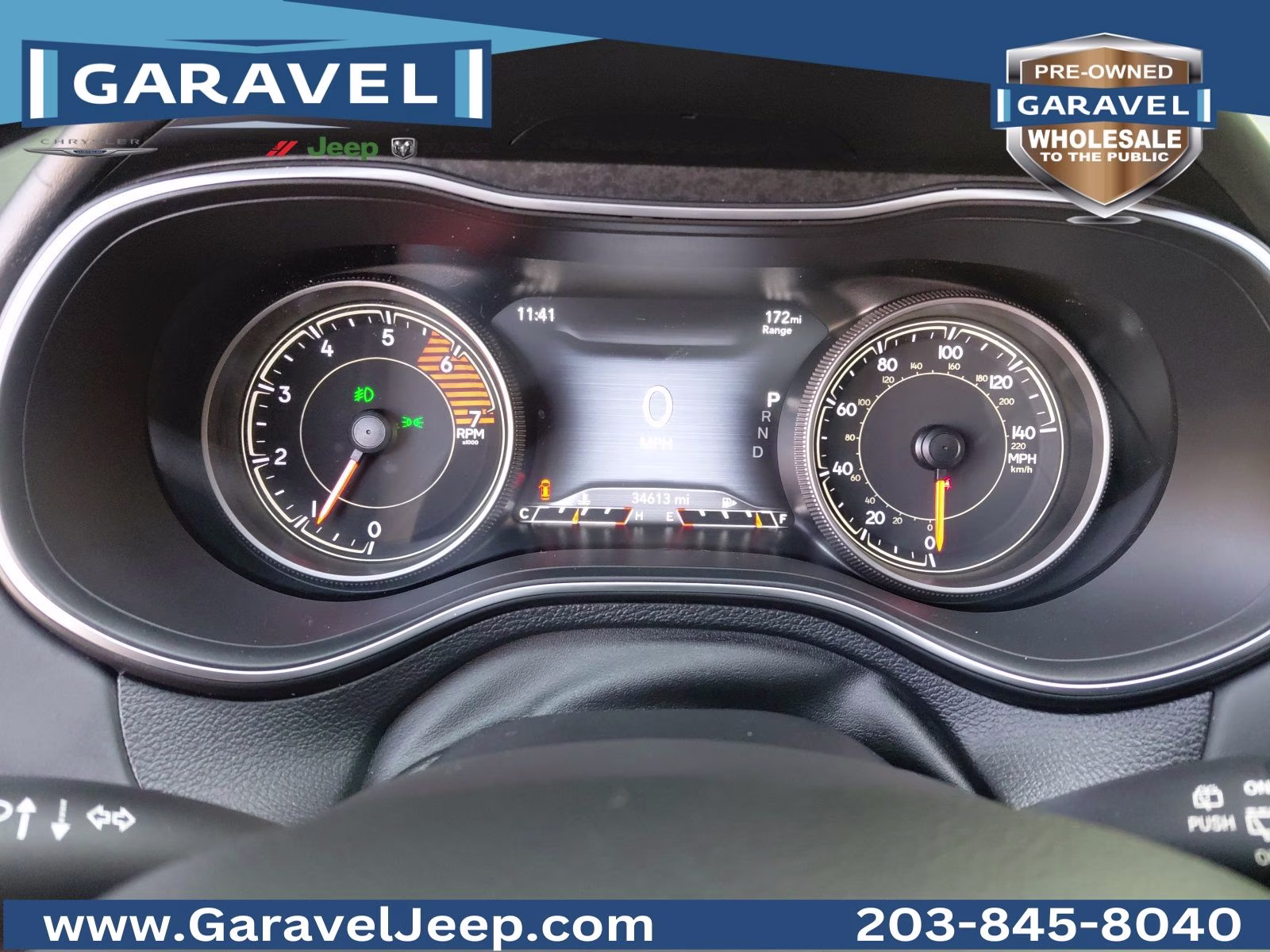 2019 Diamond Black Crystal Pearlcoat Jeep Cherokee Overland 4X4 SUV