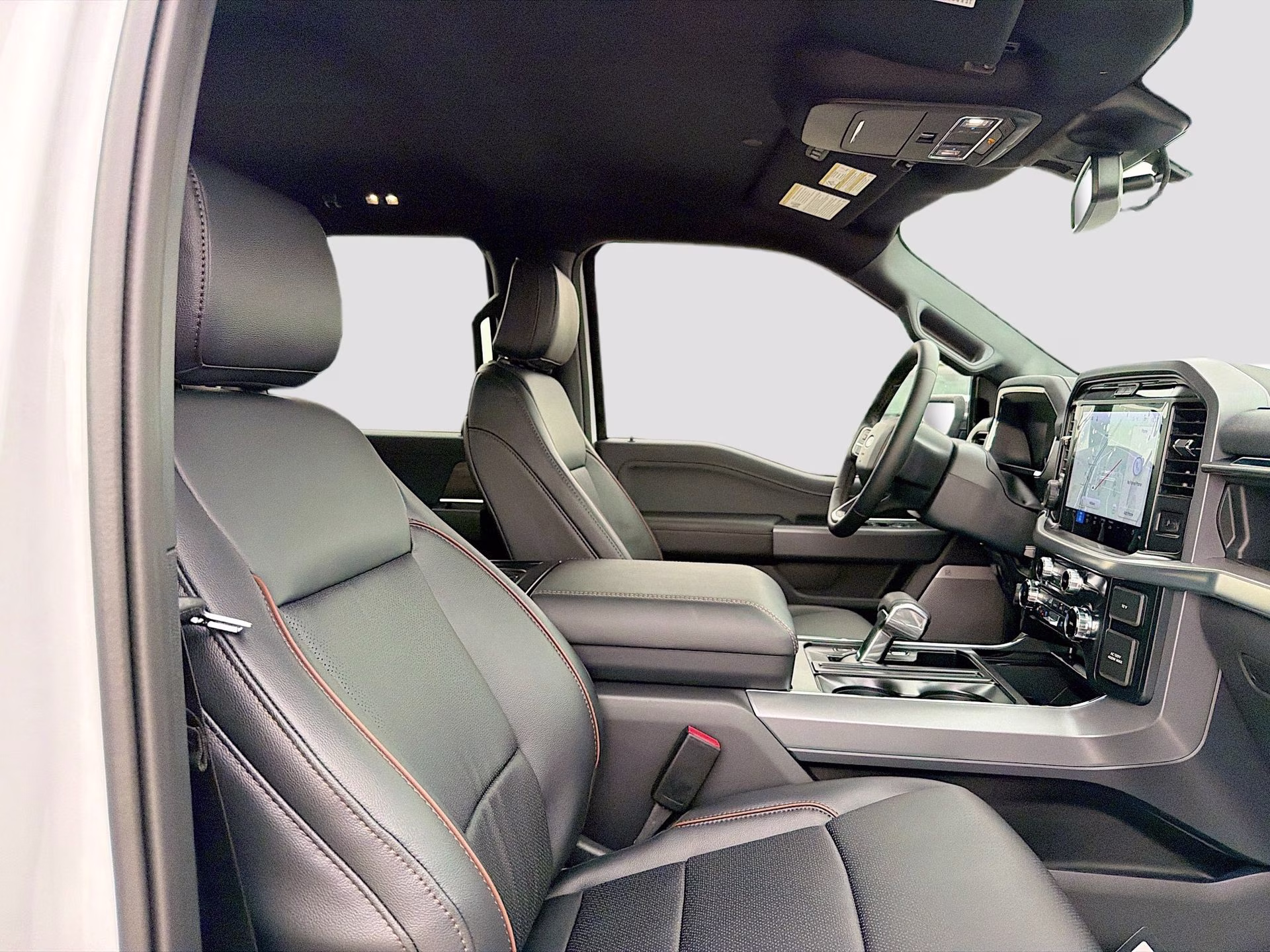 2026 Oxford White Ford F-150 Lariat 4X4 Truck