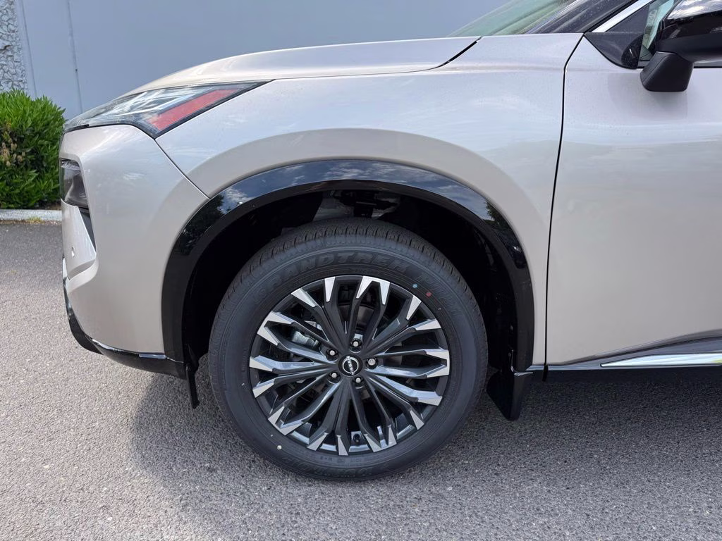 2026 Champagne Silver Metallic Nissan Rogue Platinum AWD SUV