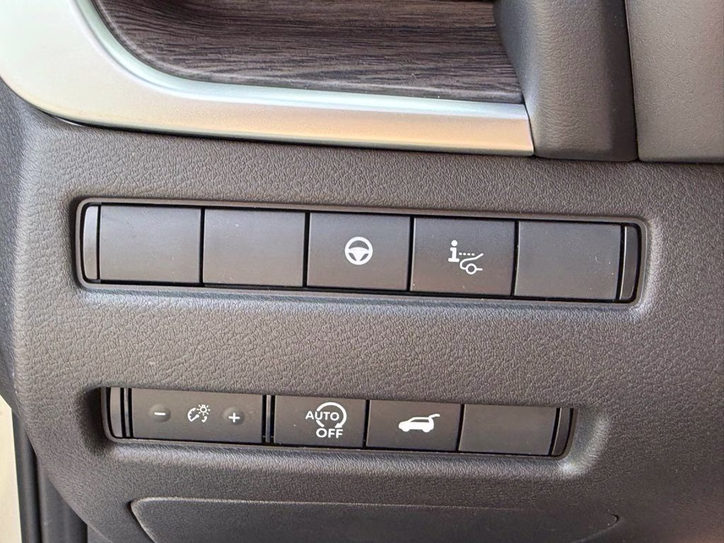 2026 Champagne Silver Metallic Nissan Rogue Platinum AWD SUV