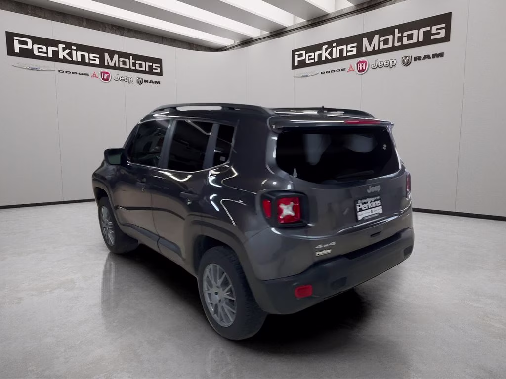 2019 Granite Crystal Metallic Clearcoat Jeep Renegade Sport 4X4 SUV