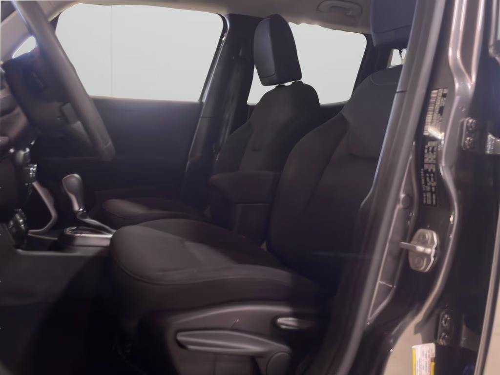 2019 Granite Crystal Metallic Clearcoat Jeep Renegade Sport 4X4 SUV