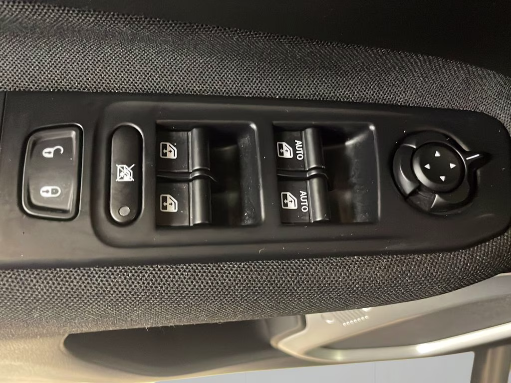 2019 Granite Crystal Metallic Clearcoat Jeep Renegade Sport 4X4 SUV