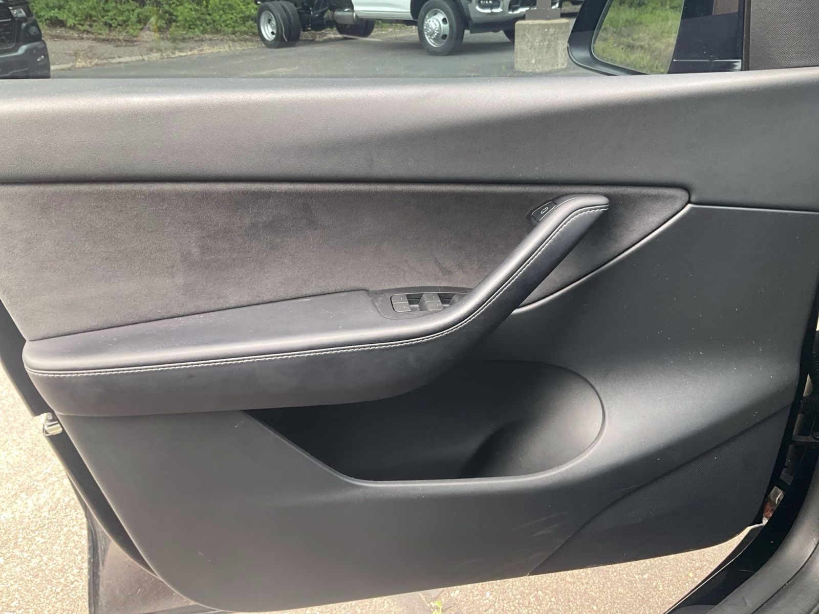 2022 Black Tesla Model Y Performance AWD SUV