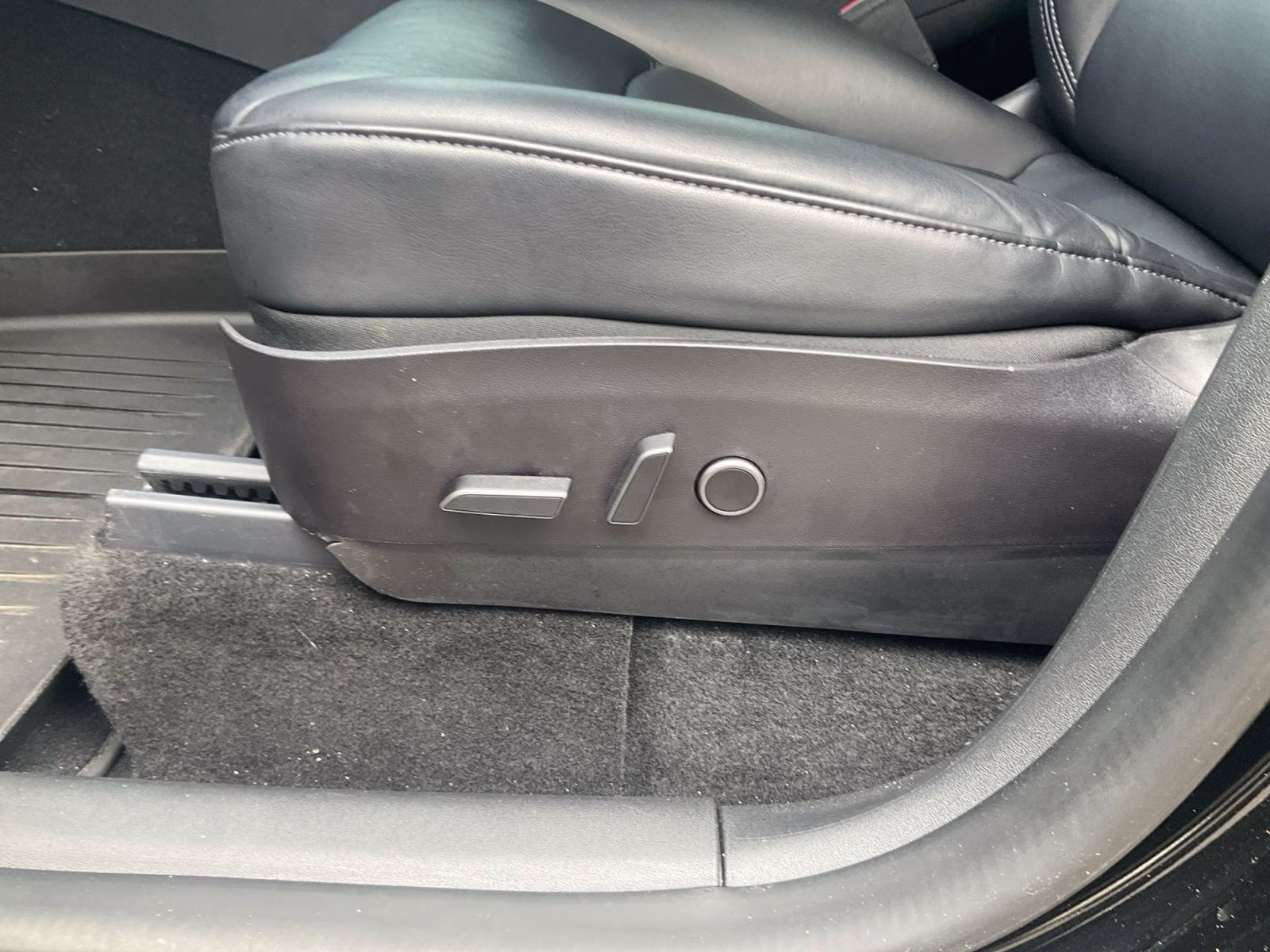 2022 Black Tesla Model Y Performance AWD SUV