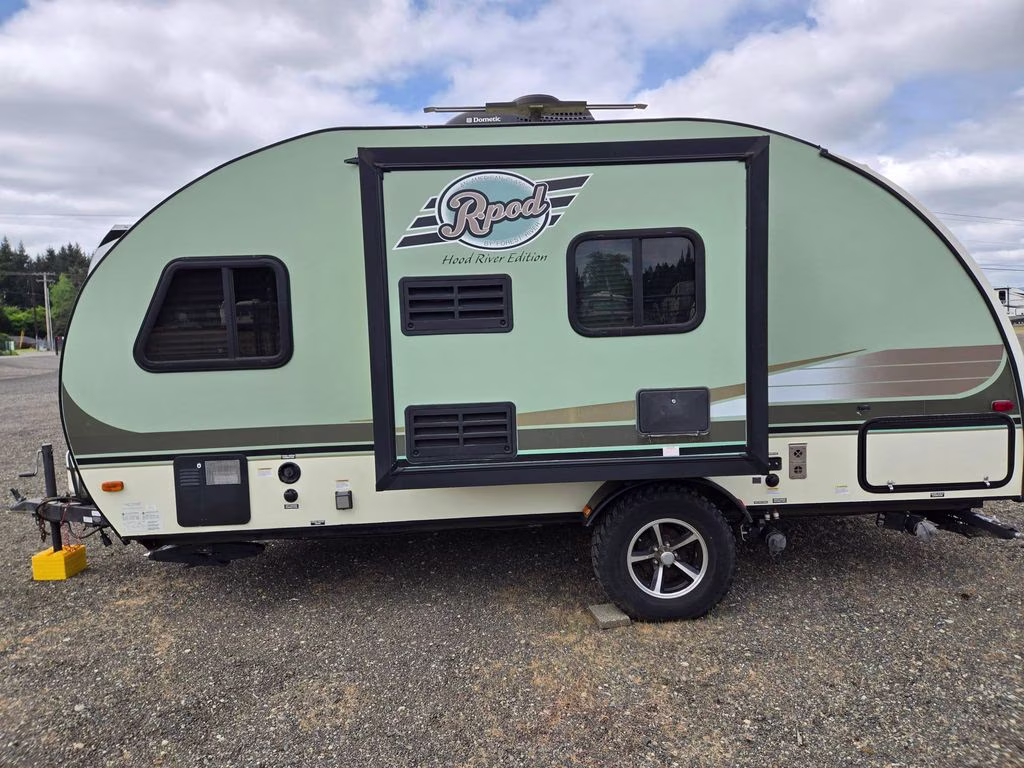 2015 Green Forest River R-POD 181G RV