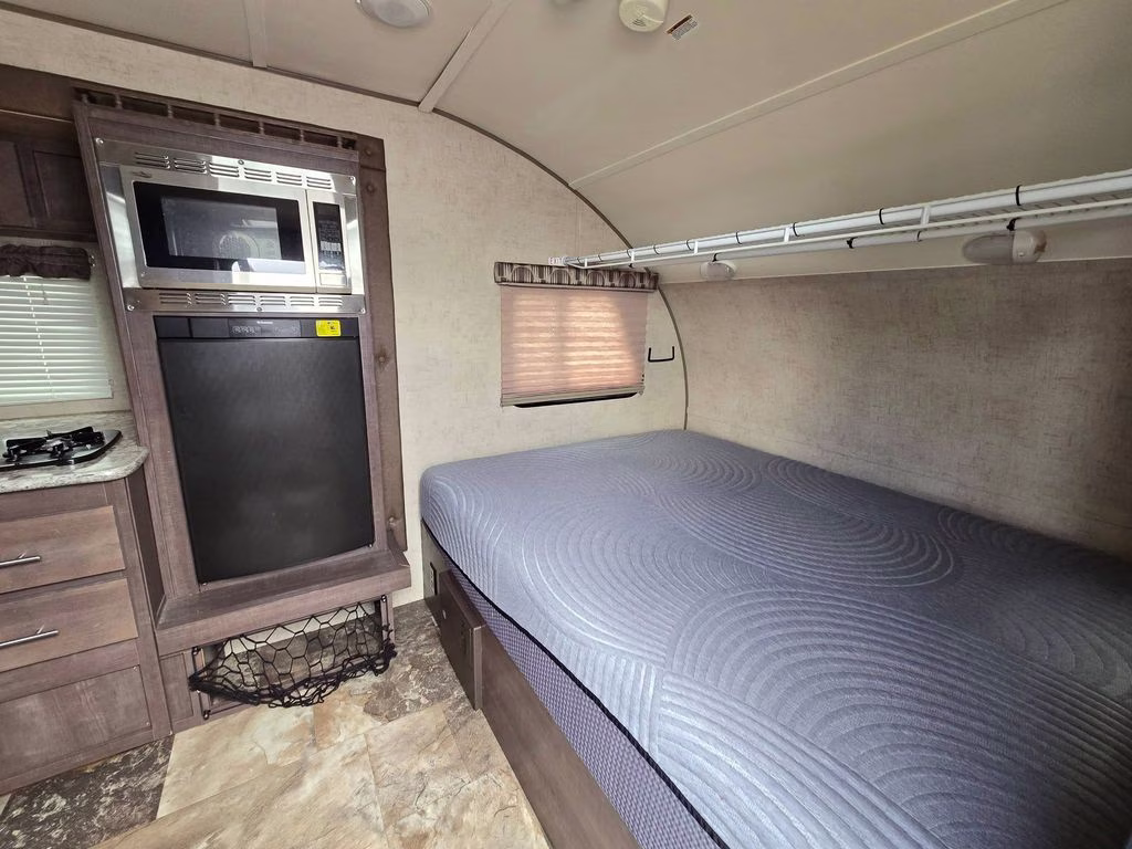 2015 Green Forest River R-POD 181G RV