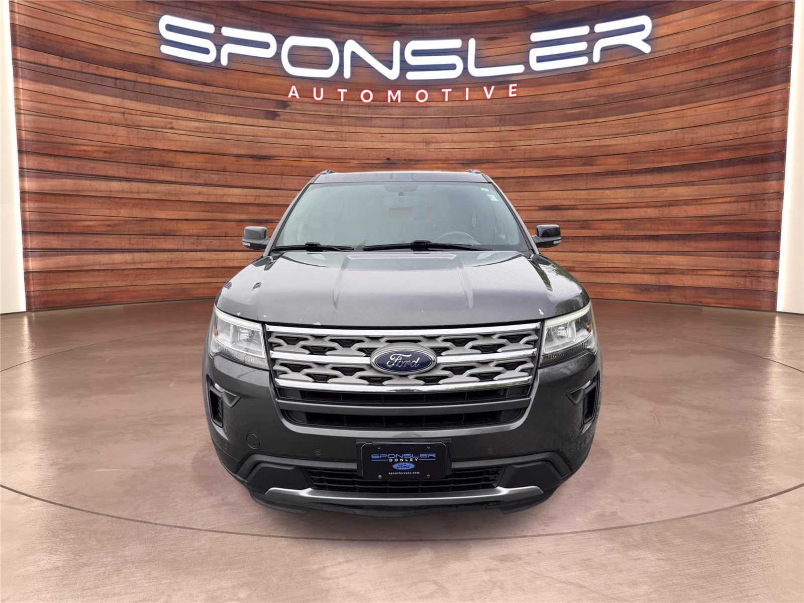 2018 Magnetic Metallic Ford Explorer XLT 4X4 SUV