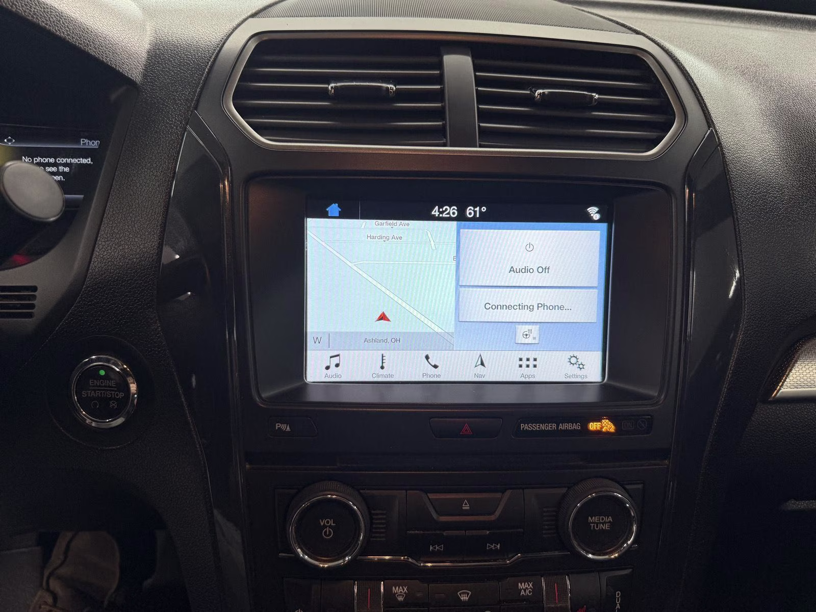 2018 Magnetic Metallic Ford Explorer XLT 4X4 SUV