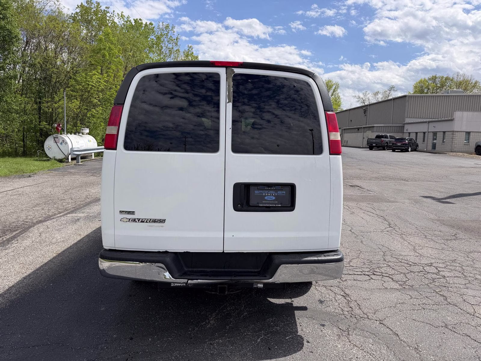 2011 Summit White Chevrolet Express Passenger 1LT Pkg RWD 3500 135" WB