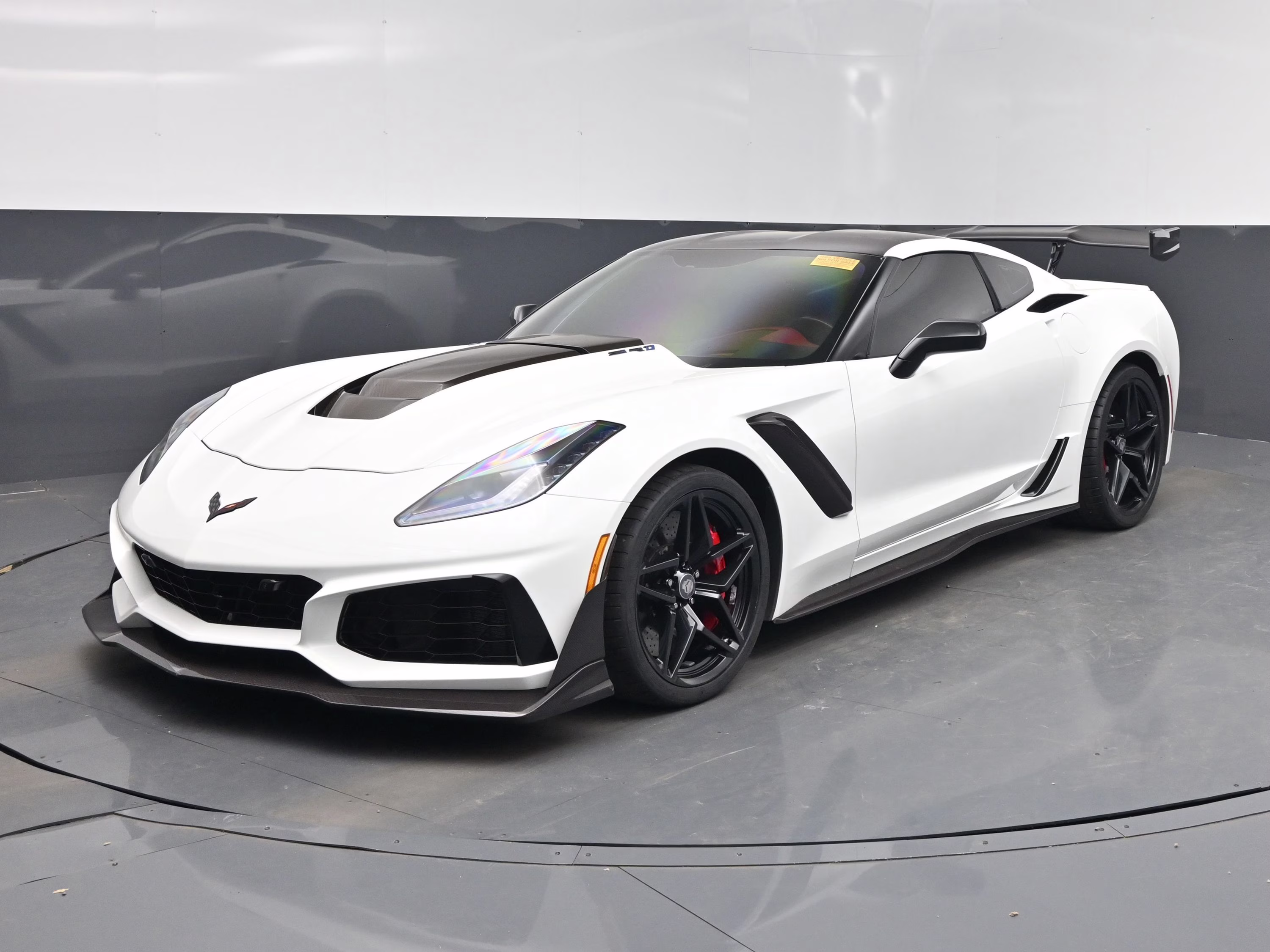 2019 Arctic White Chevrolet Corvette ZR1 RWD Coupe