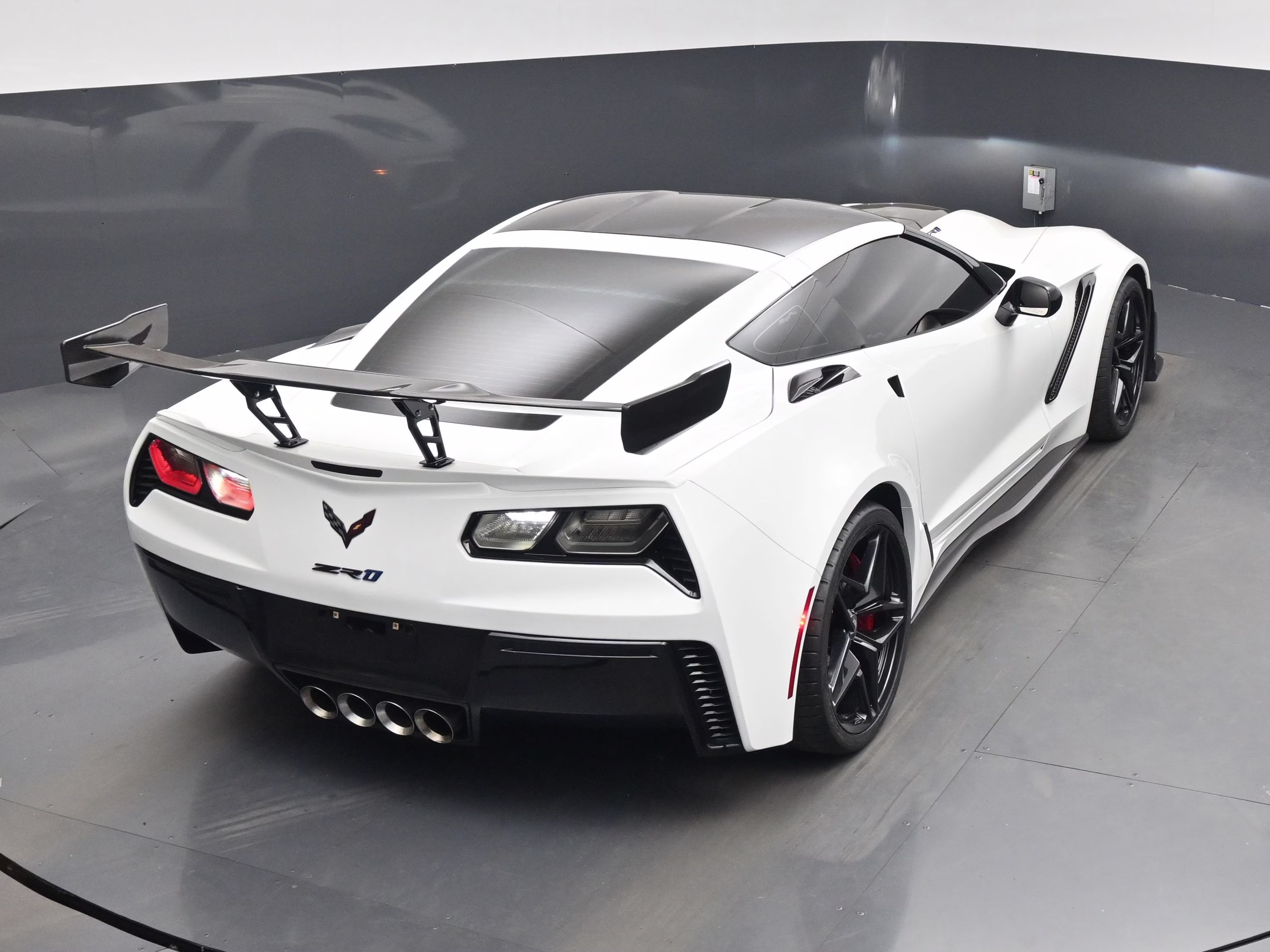 2019 Arctic White Chevrolet Corvette ZR1 RWD Coupe