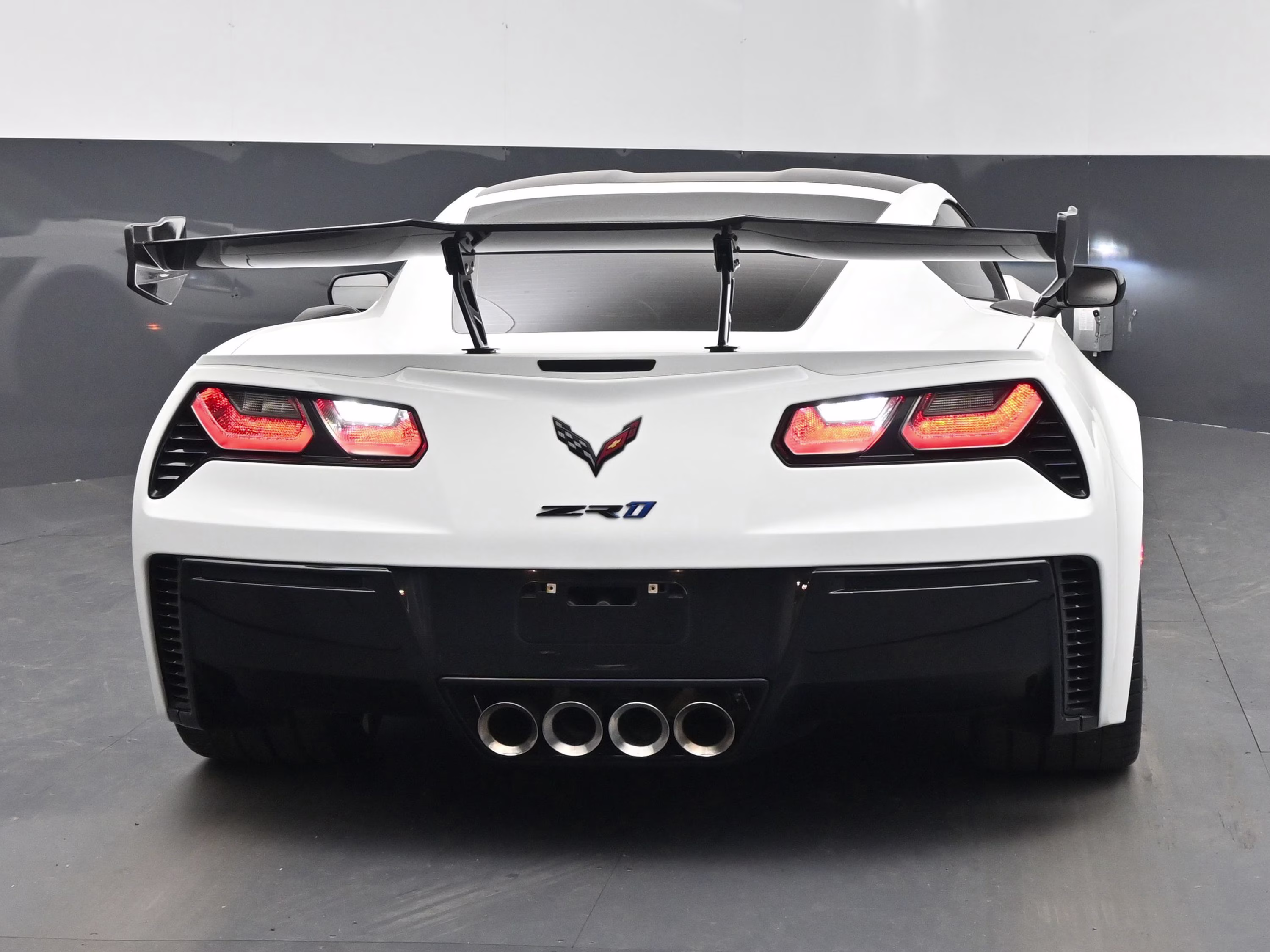 2019 Arctic White Chevrolet Corvette ZR1 RWD Coupe
